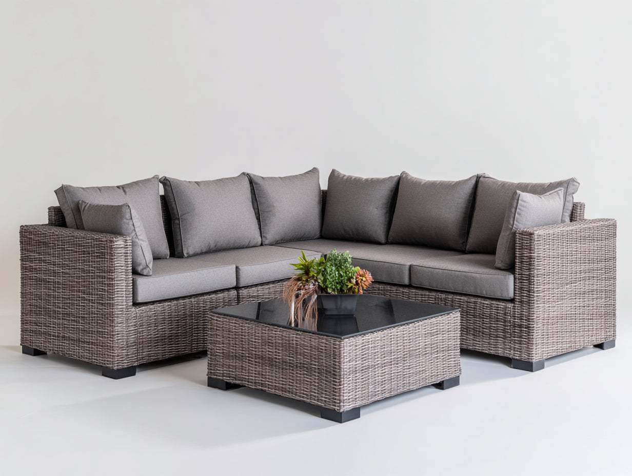 Gartensofa Set aus Polyrattan 230 x 230 x 76 cm - Braun und Grau - L-Form mit quadratischem Glastisch