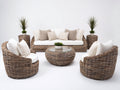 Gartensofa Set aus Rattangeflecht 210 x 95 x 78 cm - Braun und Cremeweiß - 4-teilig mit rundem Glastisch